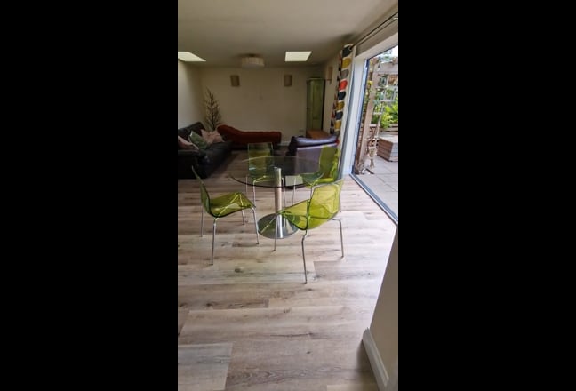 Video 1: Large open plan living/dining area