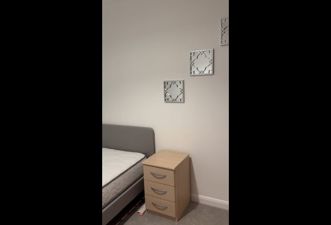 1 double room for rent Main Photo