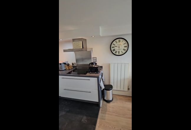 Beaufiful Flat in Rare Heritage Building Main Photo