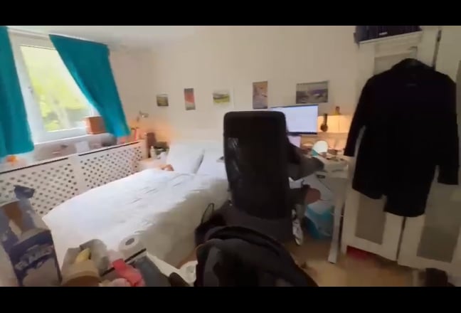 Looking for 2 friendly flat mates Main Photo