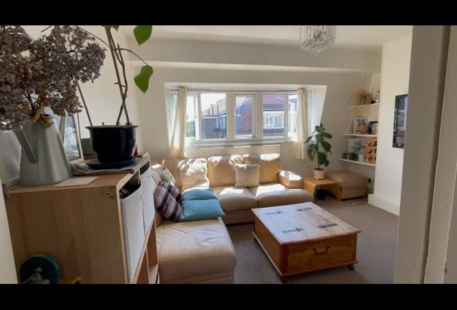 Large double bedroom in Earlsfield, near station  Main Photo