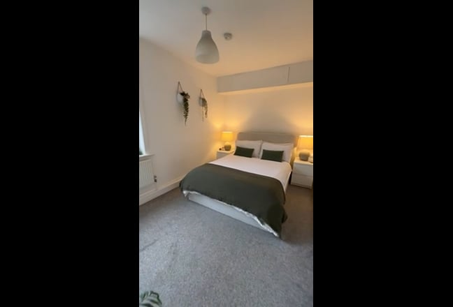 Double bedroom own bathroom in West Kensington Main Photo