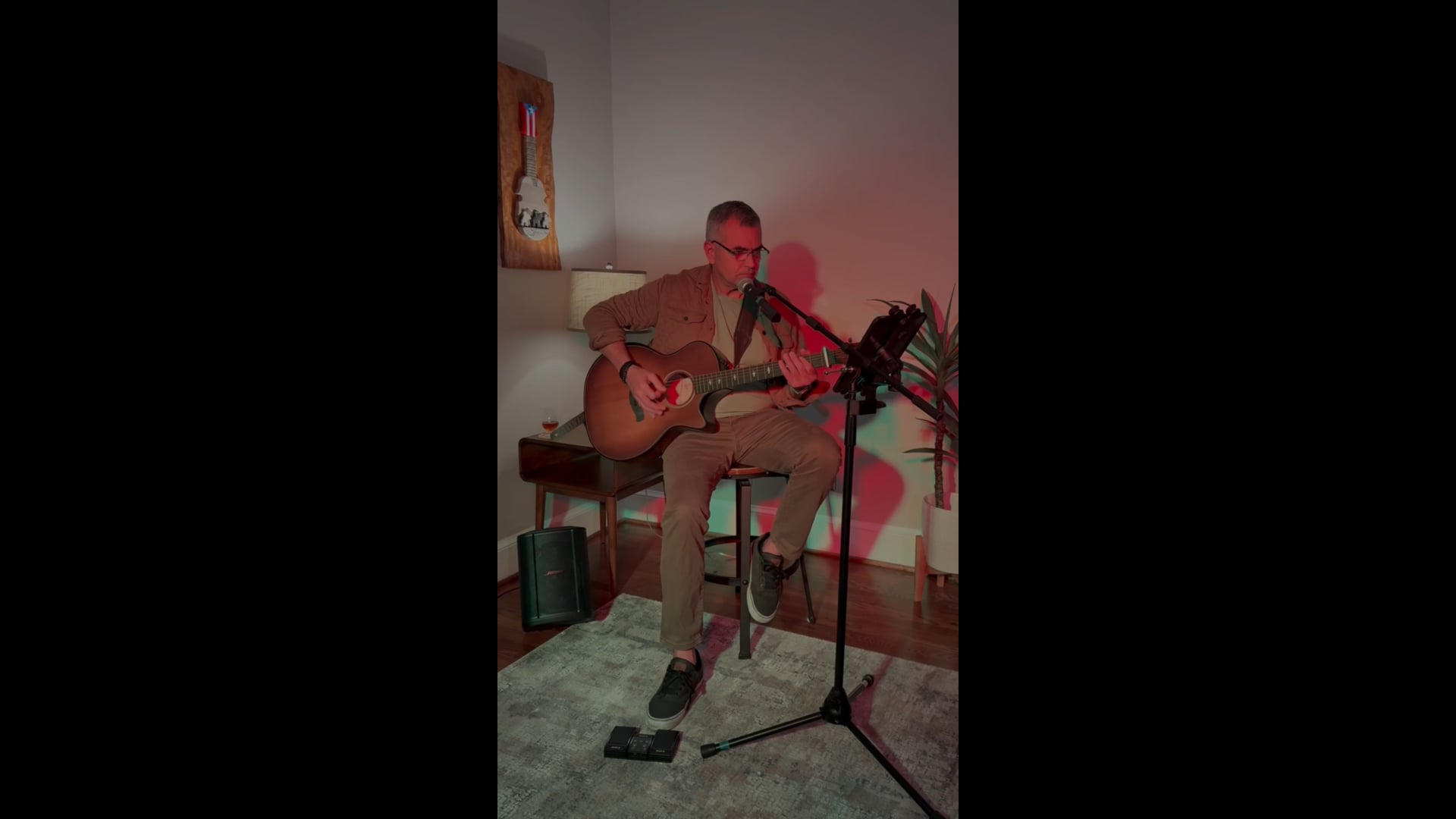 Promotional video thumbnail 2 for J.R. Guayo - Solo Acoustic