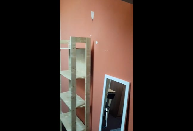 Video 1: Bedroom (Attic) R2_1