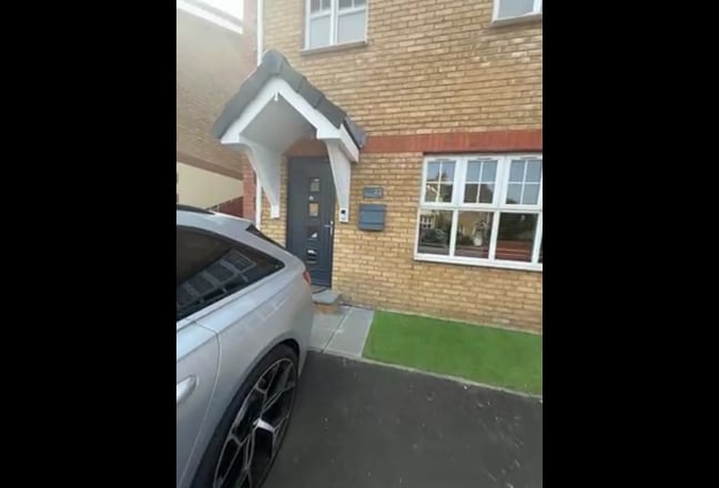 Large double room close to Altnagelvin Hospital Main Photo