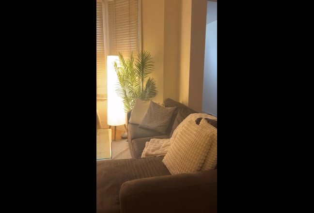 🌸Earl’s Court Modern En-Suite with Patio Main Photo