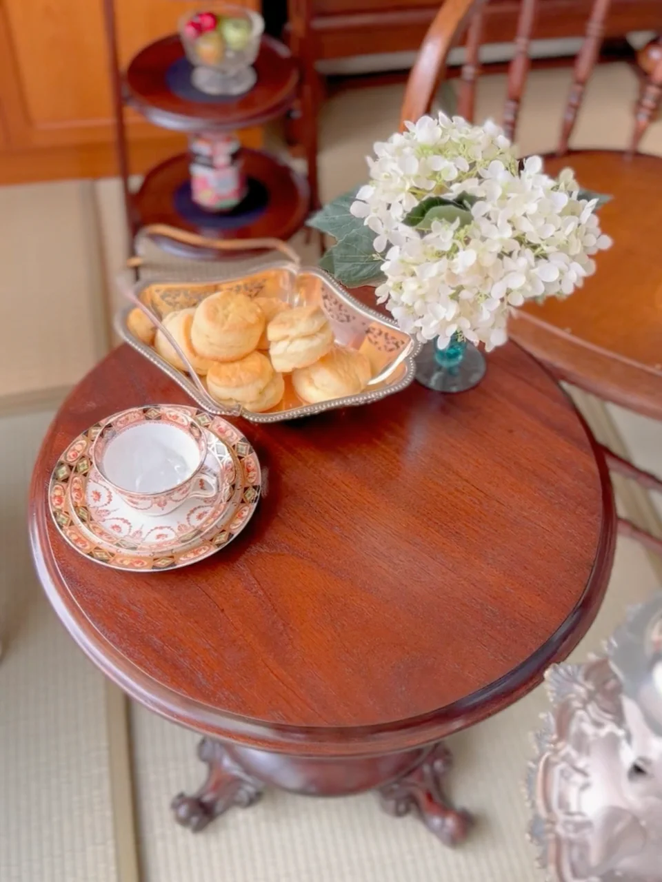 イギリスから届いたロイヤルアルバートの伊万里、とってもおしゃれな