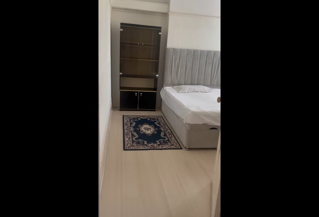 Double Room for Female - Safe & Homely Atmosphere  Main Photo