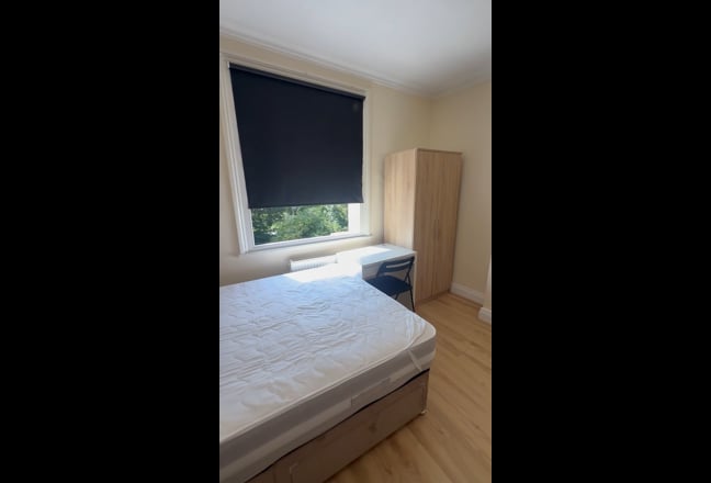 Double Studio flat available in Hammersmith  Main Photo