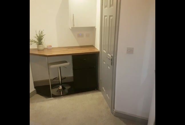 Video 1: Room 4 En Suite