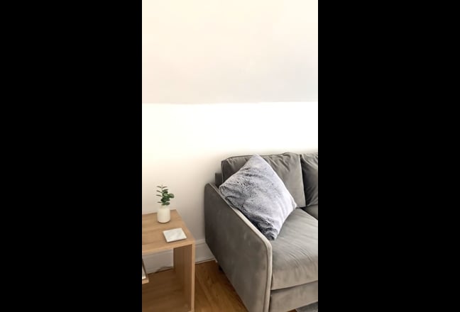 Top floor of house ( double room and single )  Main Photo