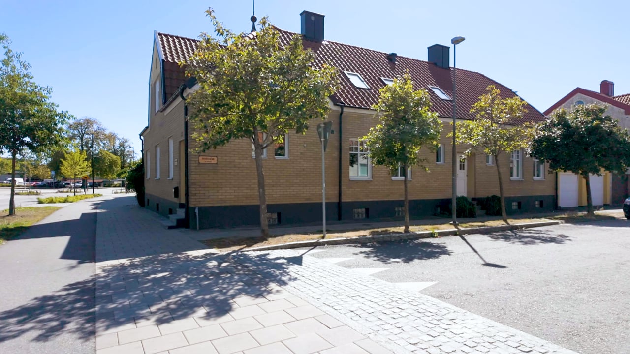 11 rum Villa på Surbrunnsvägen 21 / Bruksgatan 1 Egna Hem Ystads kommun - video