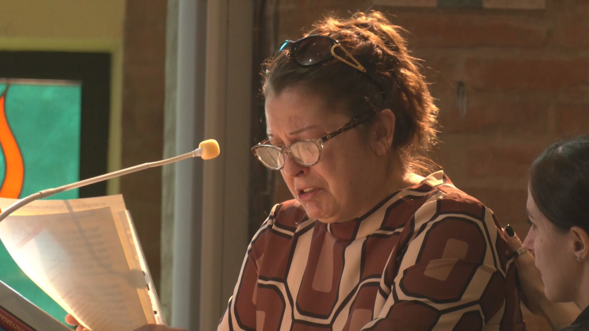 L’ultimo saluto ad Alessandro Bologna e l’addio straziante della compagna Angela