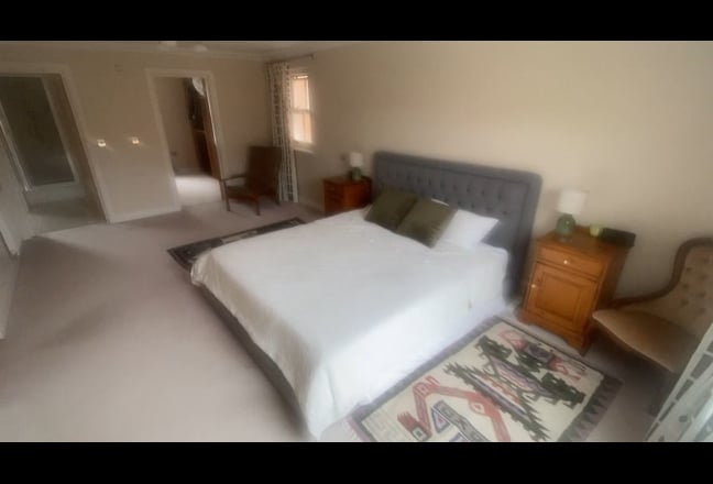 Spacious Modern Windsor Home, Private Estate Main Photo