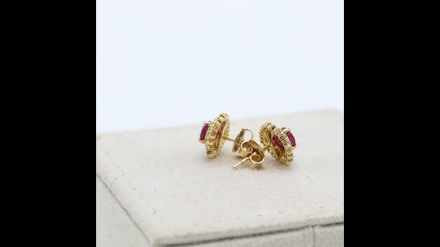 Brinco em Ouro Amarelo com Gota de Rubi e Brilhante