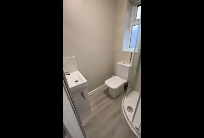 Newly furnished house Lady Margaret Road  Main Photo