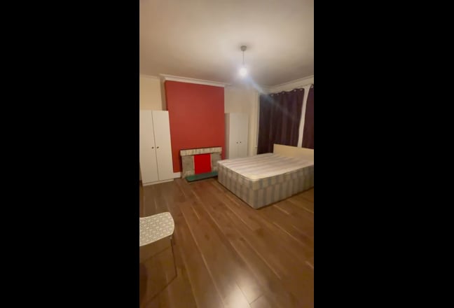 Nice, massive, lovely, bright double room Main Photo