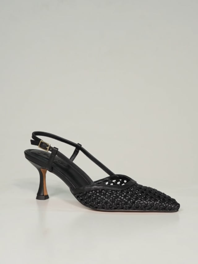 NUDGE / Black