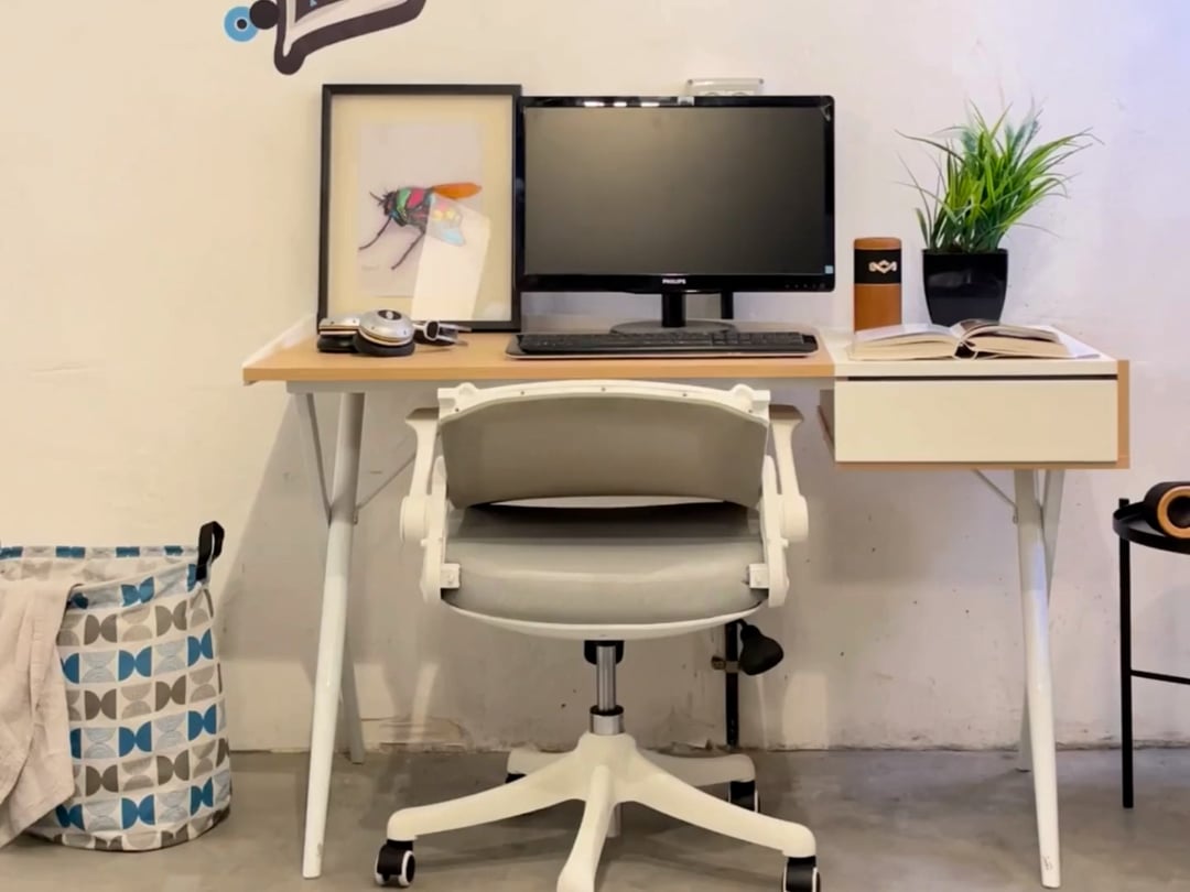 כיסא תלמיד SATURN