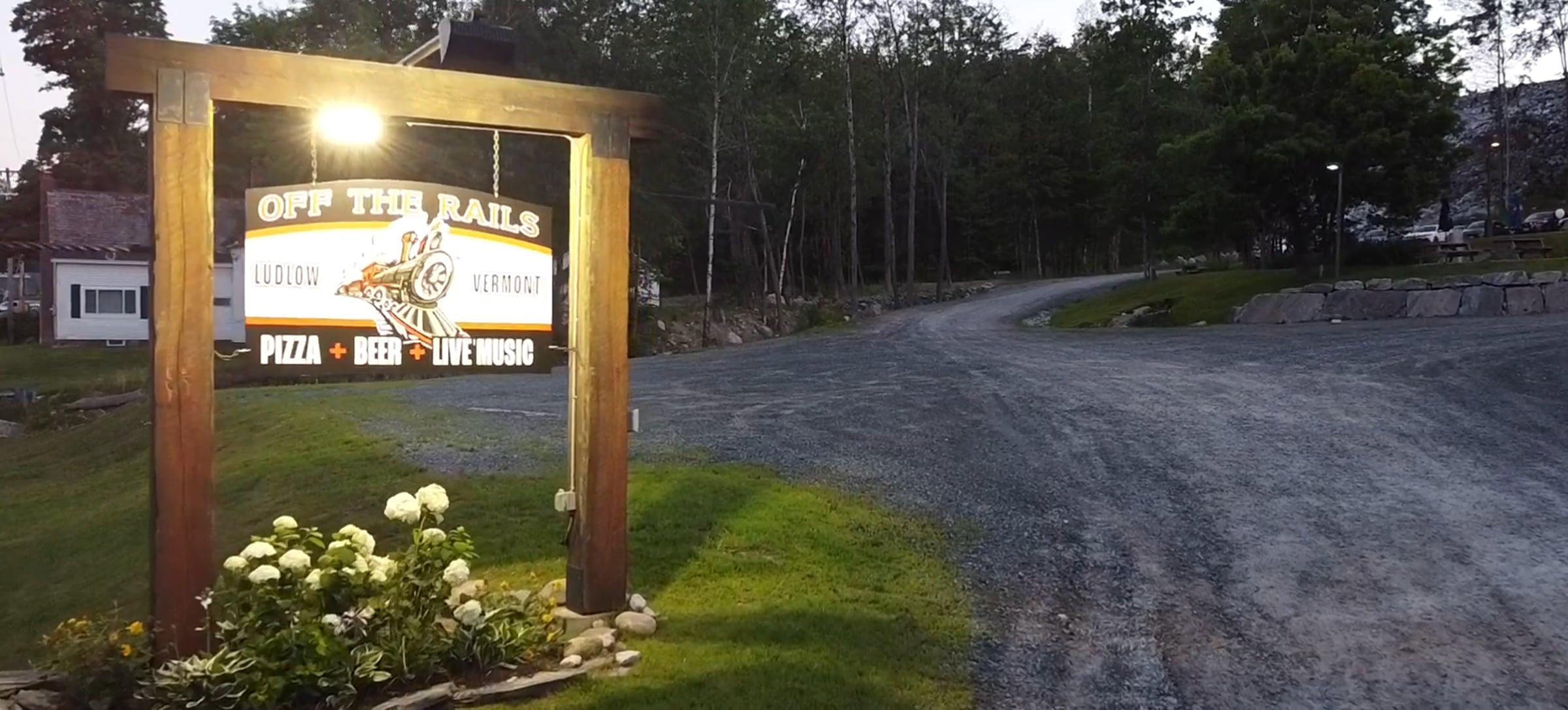 Off The Rails Restaurant - Pizza + Beer + Live Music | Videos & Movies ...