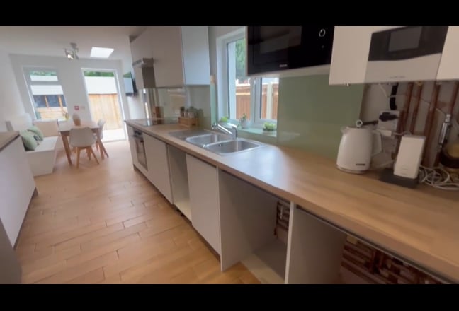 Video 1: Bedroom 1