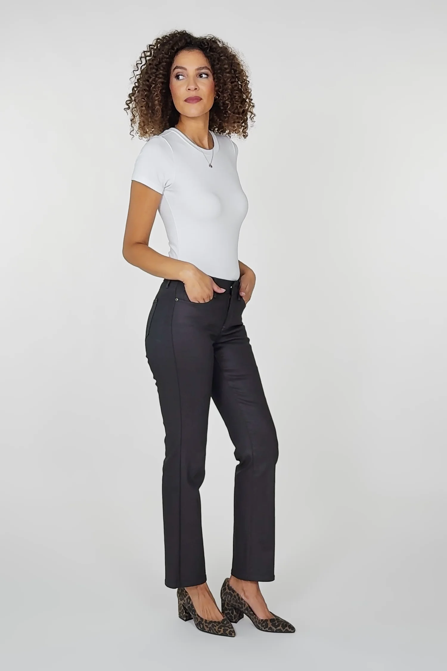パンツ Black coated straight jeans Y2K archive Coated Marilyn Straight Jeans - Black Coated Black | NYDJ