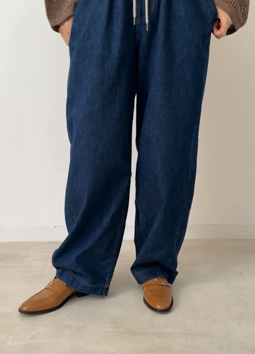 新品タグ付　ハグオーワー　デニムイージープルオンパンツ デニムイージープルオンパンツ | HUG O WaR ONLINE STORE