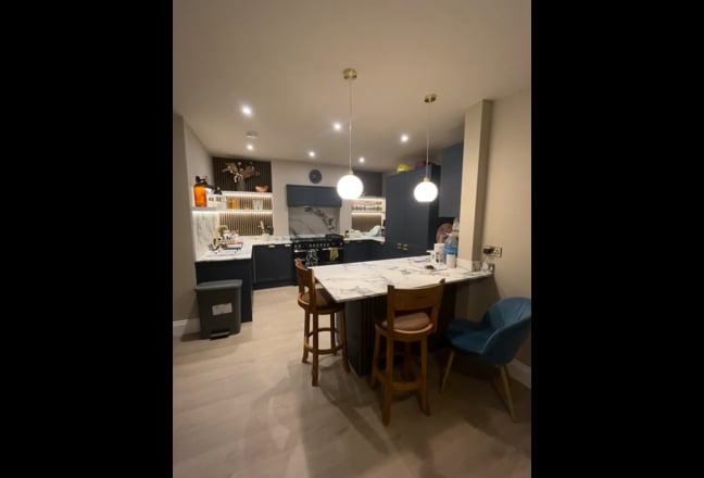 Newly renovated house, £600 per dbl room Main Photo