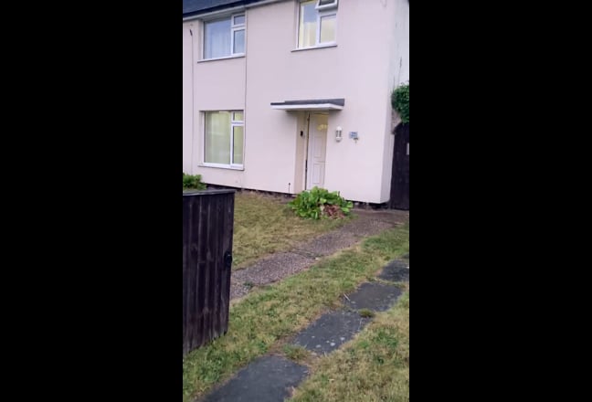 Excellent 4 bed STUDENT property incl most bills.  Main Photo