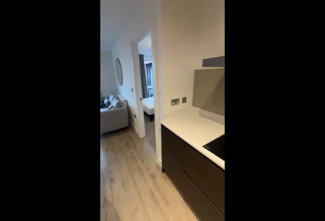 King Size En-suite Room in Salford Main Photo