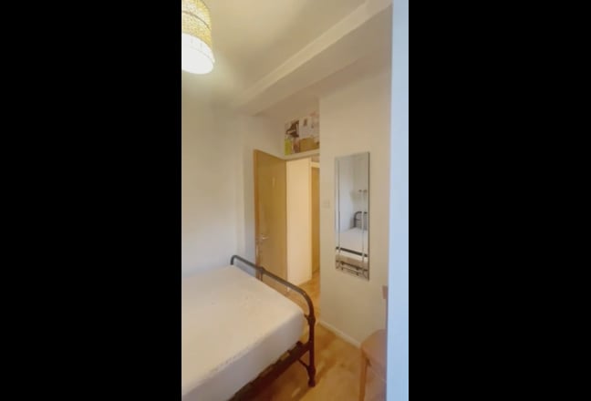 1 double room Canada Water w/parking [54] Main Photo