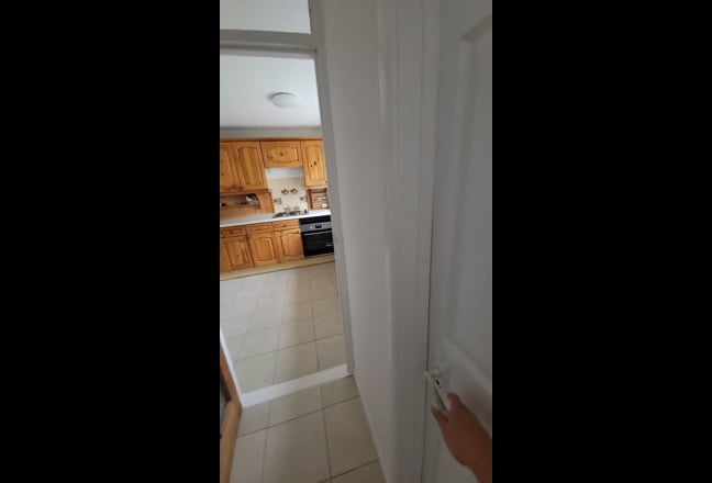 Video 1: Room 1