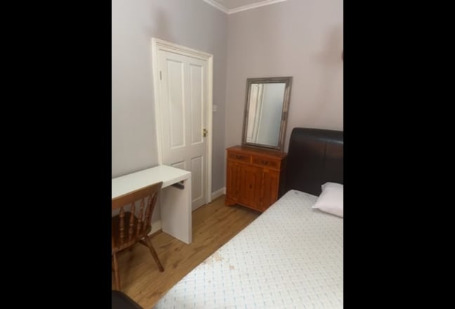 Double Room Available in Gillingham   Main Photo
