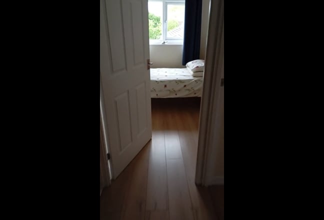 Immaculate Renovated 3 Bed House Main Photo