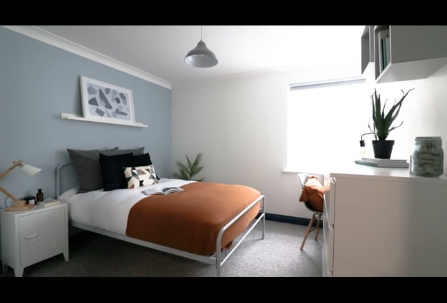 Quality  Co-Living -Centre of Frome-Beautiful Room Main Photo