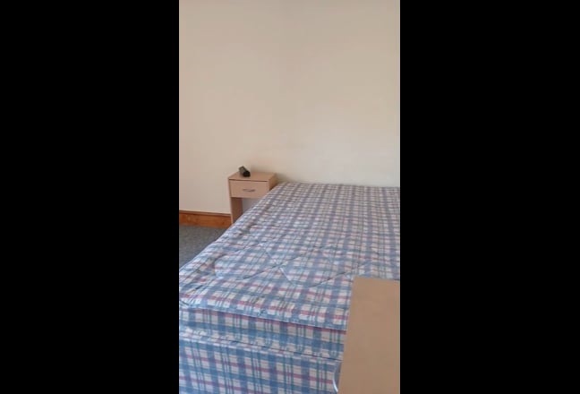 Student Room Available in NR2 Main Photo