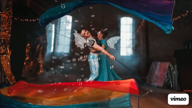 Butterfly – Wenn Flügel tanzen und Seide träumt.