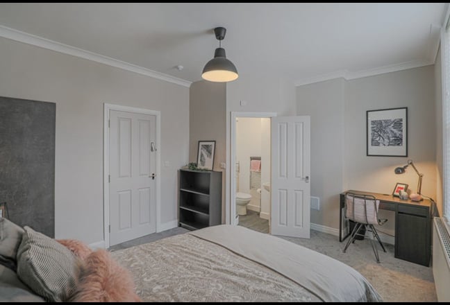 Video 1: Room 5