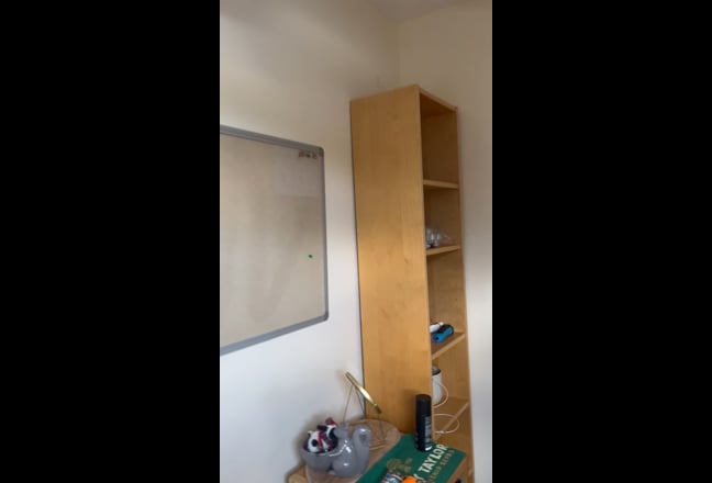 Top floor room in sharrow £460 with bills per mont Main Photo