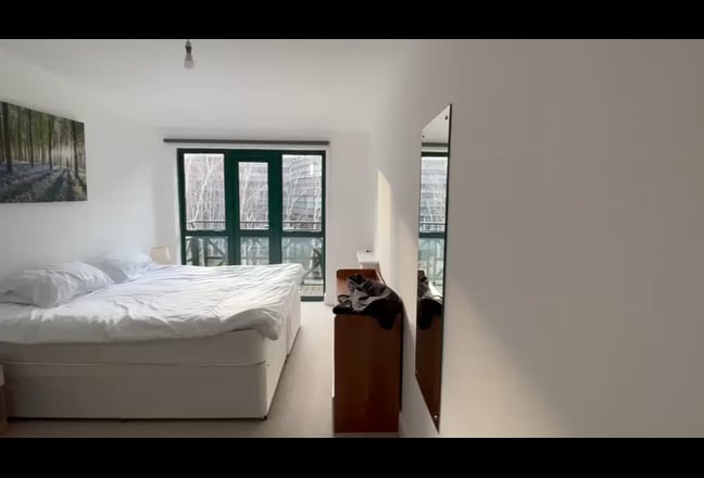 Westminster - Huge Double En-Suite with Balcony Main Photo