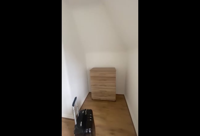 Looking for a 4th to complete our cosy girl flat! Main Photo