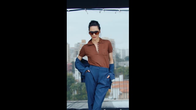 Calça Reta em Sarja Azul Sofia