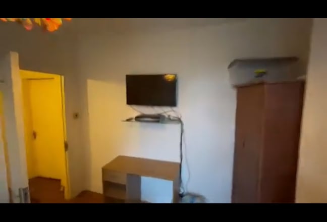 Room in home  Main Photo