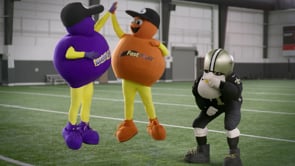 LLC-P99749_Saints_Football_Training