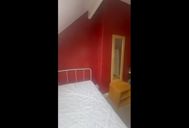 4-bedroom student house (10 mins to Leeds Uni) Main Photo