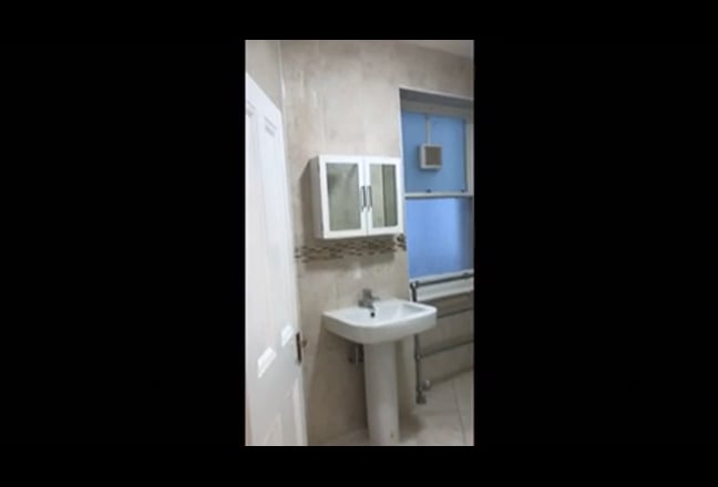 Very spacious room ensuite from 12/9 @Baker St Main Photo