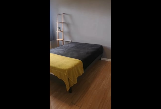 2 Rooms  5 Mins to Brixton Station Bills In Main Photo
