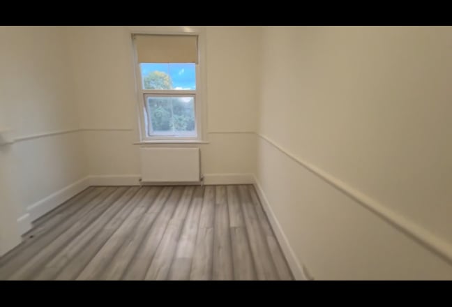 Newly refurbished 2 bed flat in Acton, W3 Main Photo