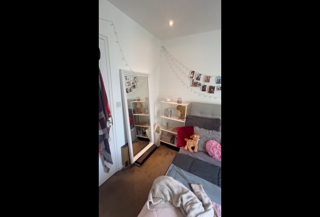 Double room in east village - £1250 bills included Main Photo