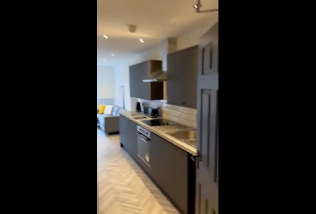 Modern En-suite HMO Main Photo